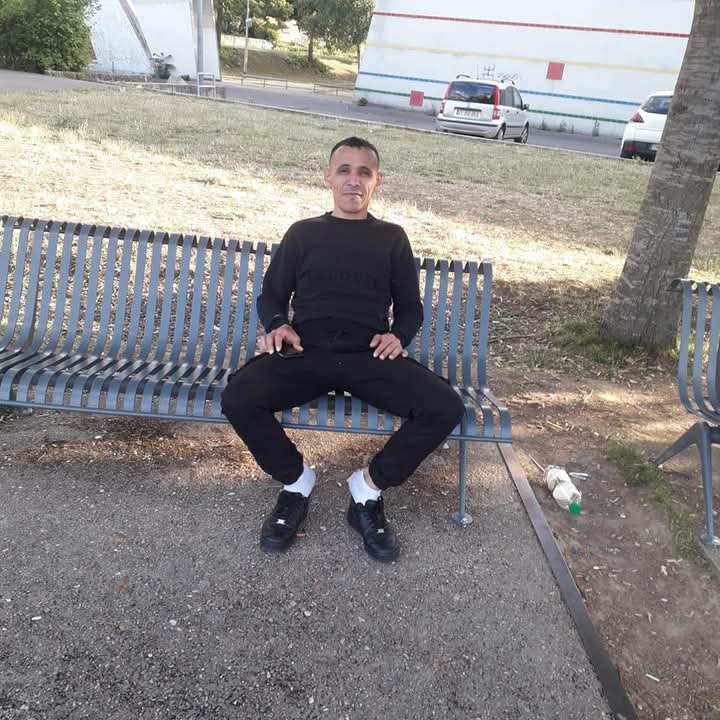 Alessandro - Saint-Sigismond - Vendée | Rencontre libertine